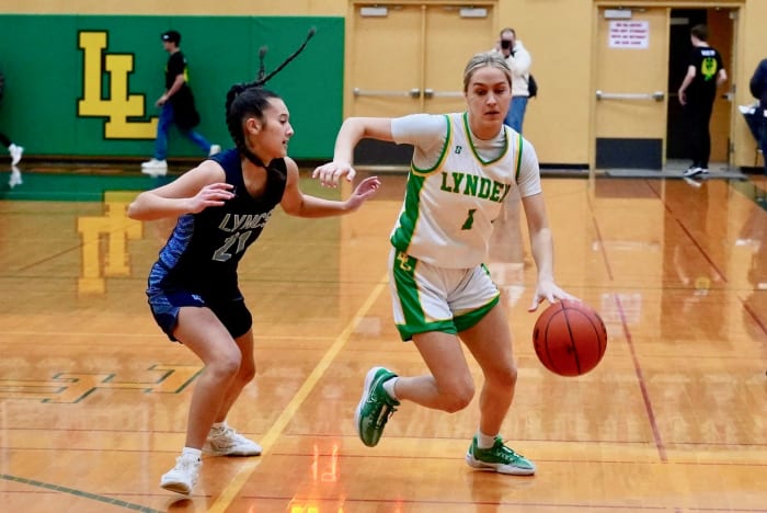 Lynden Lions girls basketball 2023-24